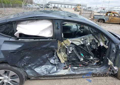 2022 Tesla Model Y Long Range Dual Motor All-Wheel Drive from USA, damaged, VIN 7SAYGAEE9NF428833